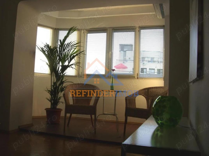 Universitate, apartament 3 camere in bloc fara risc seismic